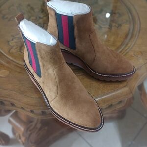 CECELIA NEW YORK Suede Gemma Nutella Wedge Booties Size 6